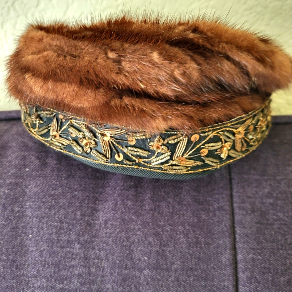 VTG Mr John New York Paris Cap Womens Fur Hat Brown Gold embroidered